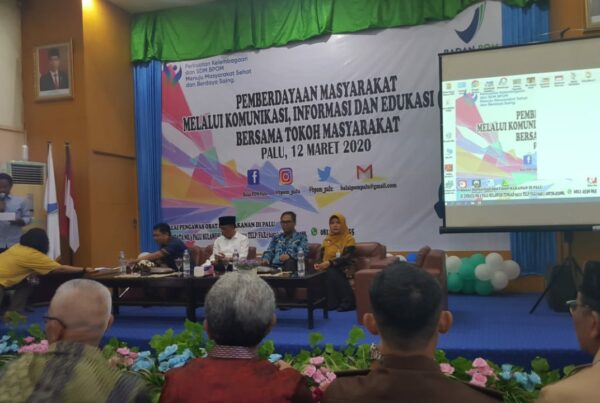 Kegiatan Menghadiri Undangan Pemberdayaaan Masyarakat melalui KIE Obat & Makanan dirangakai Penandatangan Komitmen Bersama Pembangunan Zona Integritas (ZI) menuju Wilayah Bebas Korupsi (WBK)